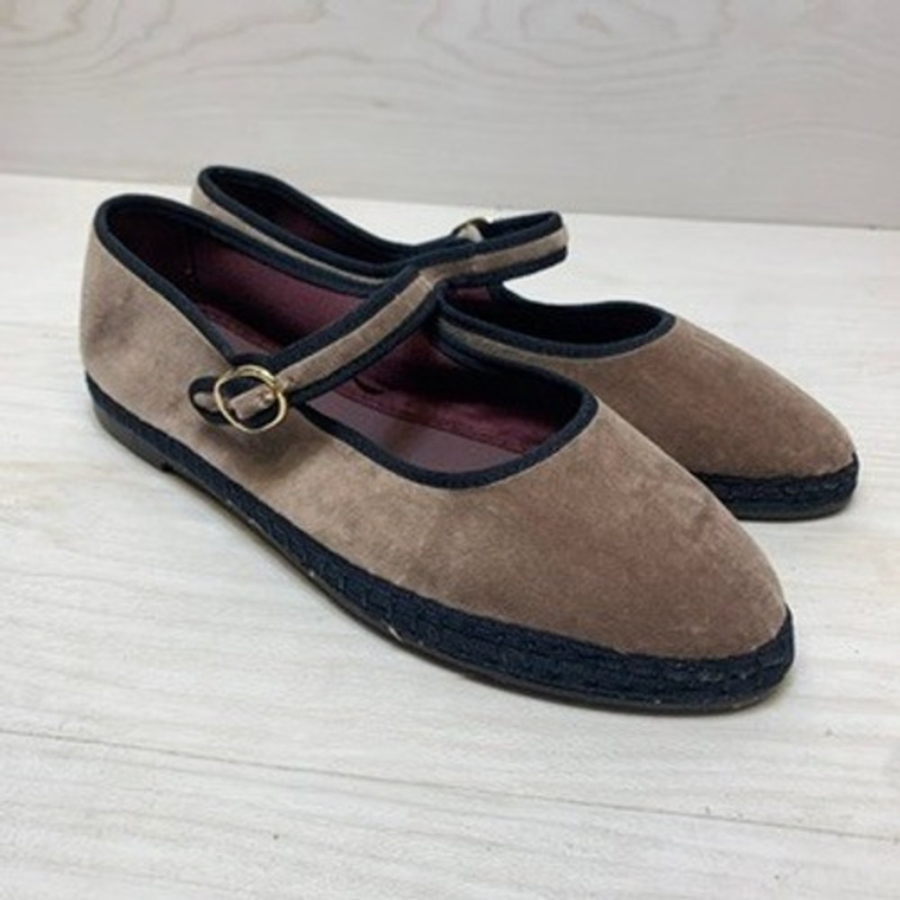 Flabelus Eneas Taupe Velvet Mary Jane Flats Womens Made in Spain Size 40